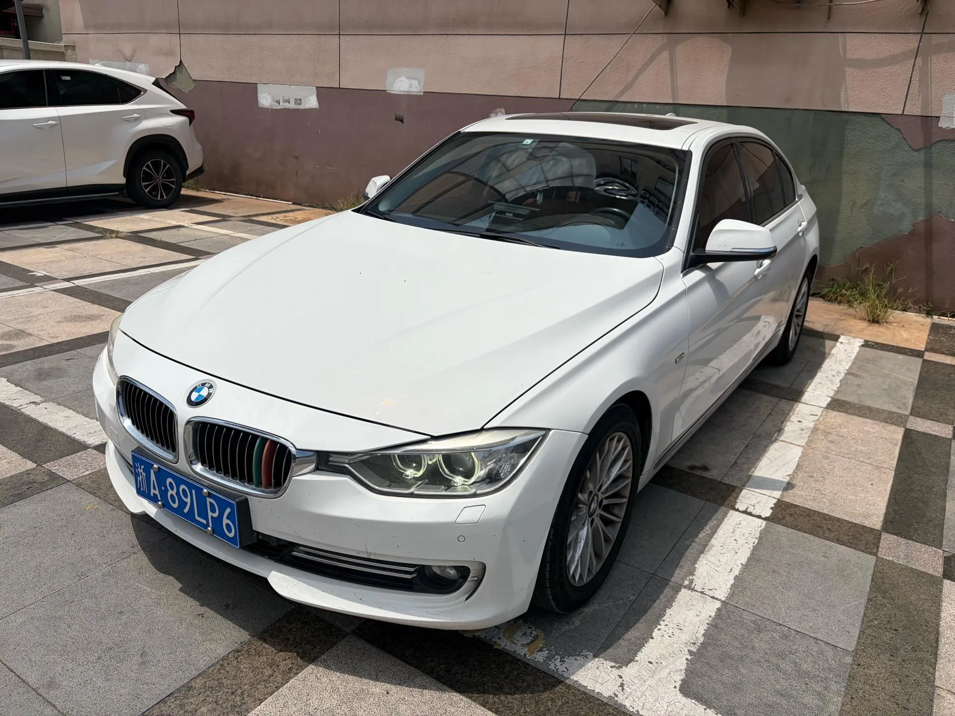 2014 BMW 3 Series 320Li Luxury Design Package