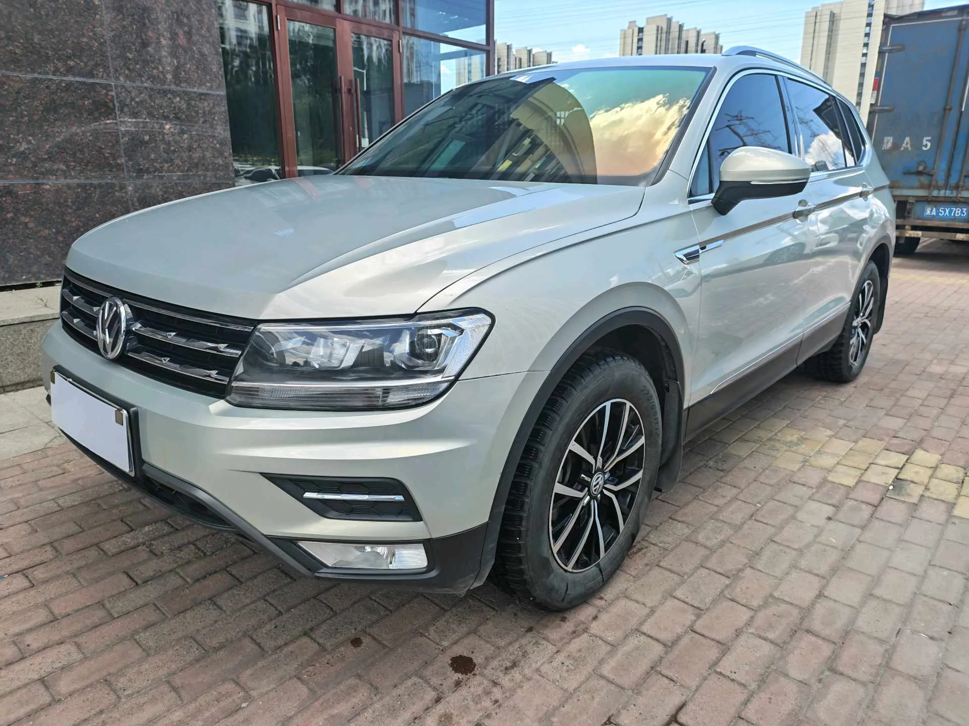 途观 L 2018 330TSI 自动的 两驱 奢华 版
