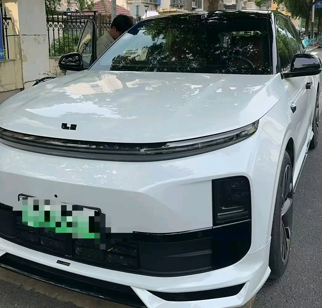 Li Auto 2025 L6 Max Intelligent Renewal Edition Automatic Transmission