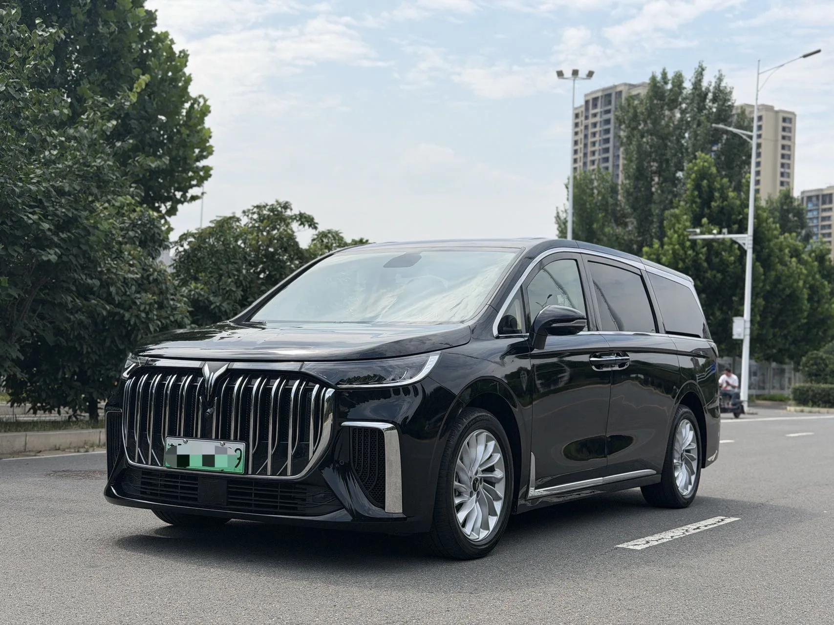 Dreamer 2024 PHEV Extended Range Premium Edition