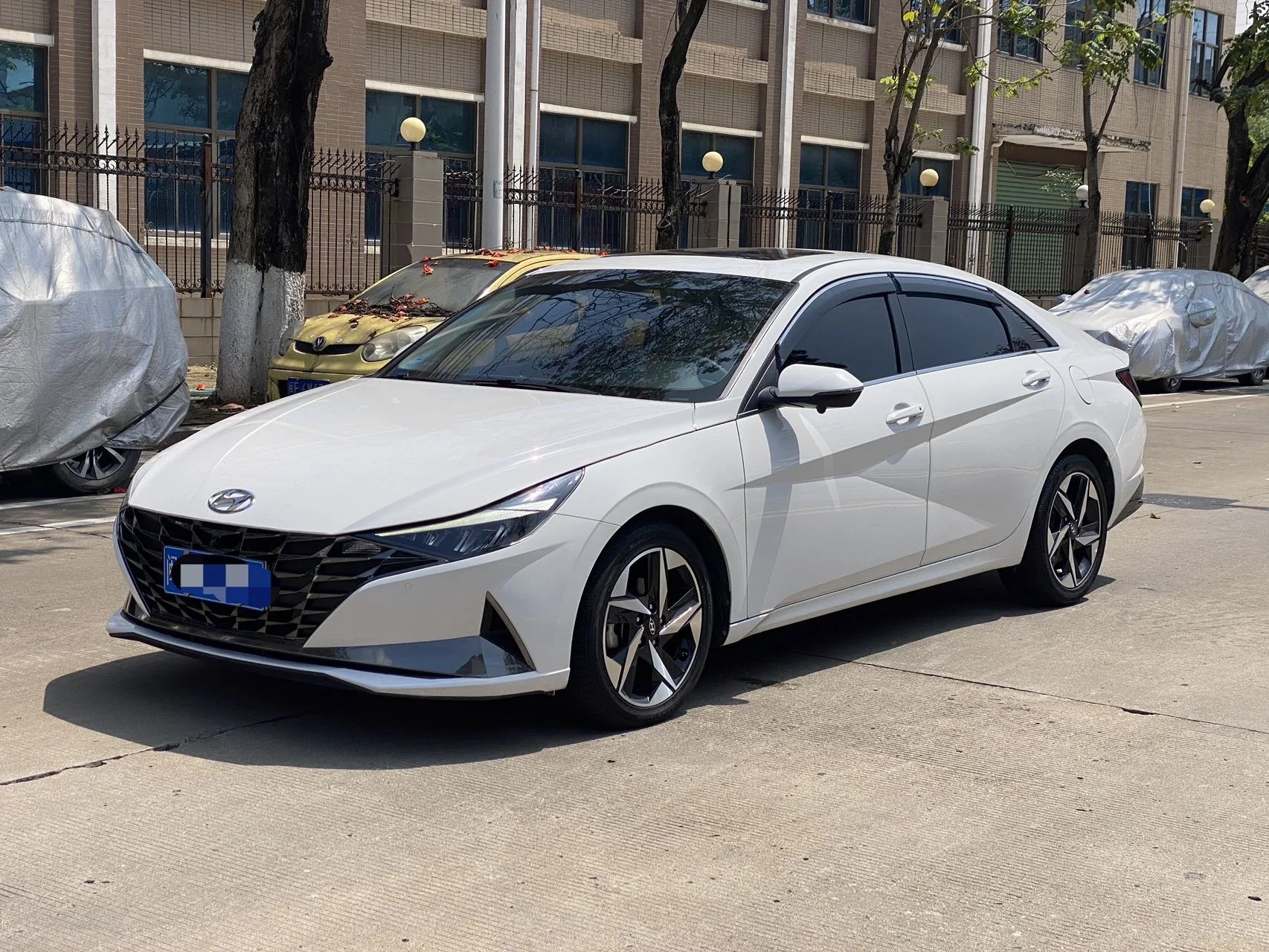 Hyundai Elantra 2022 1.5L CVT GLX Elite Edition