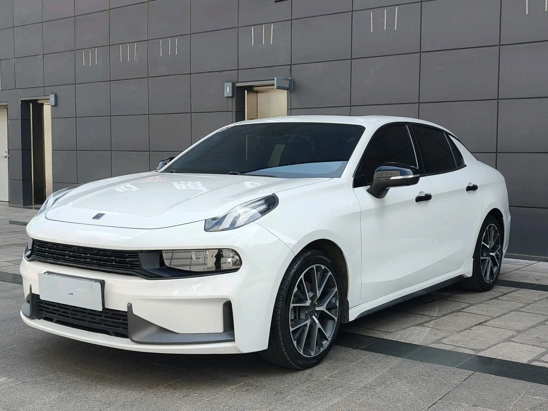 Lynk & Co 03 2022 Model Year 1.5TD DCT Jin Pro