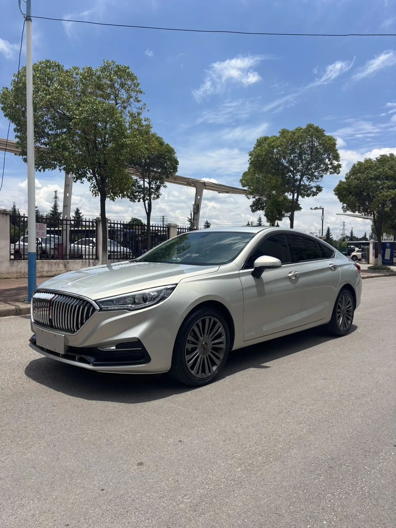 Hongqi H5 Classic 2020 1.5T DCT Flag Edition