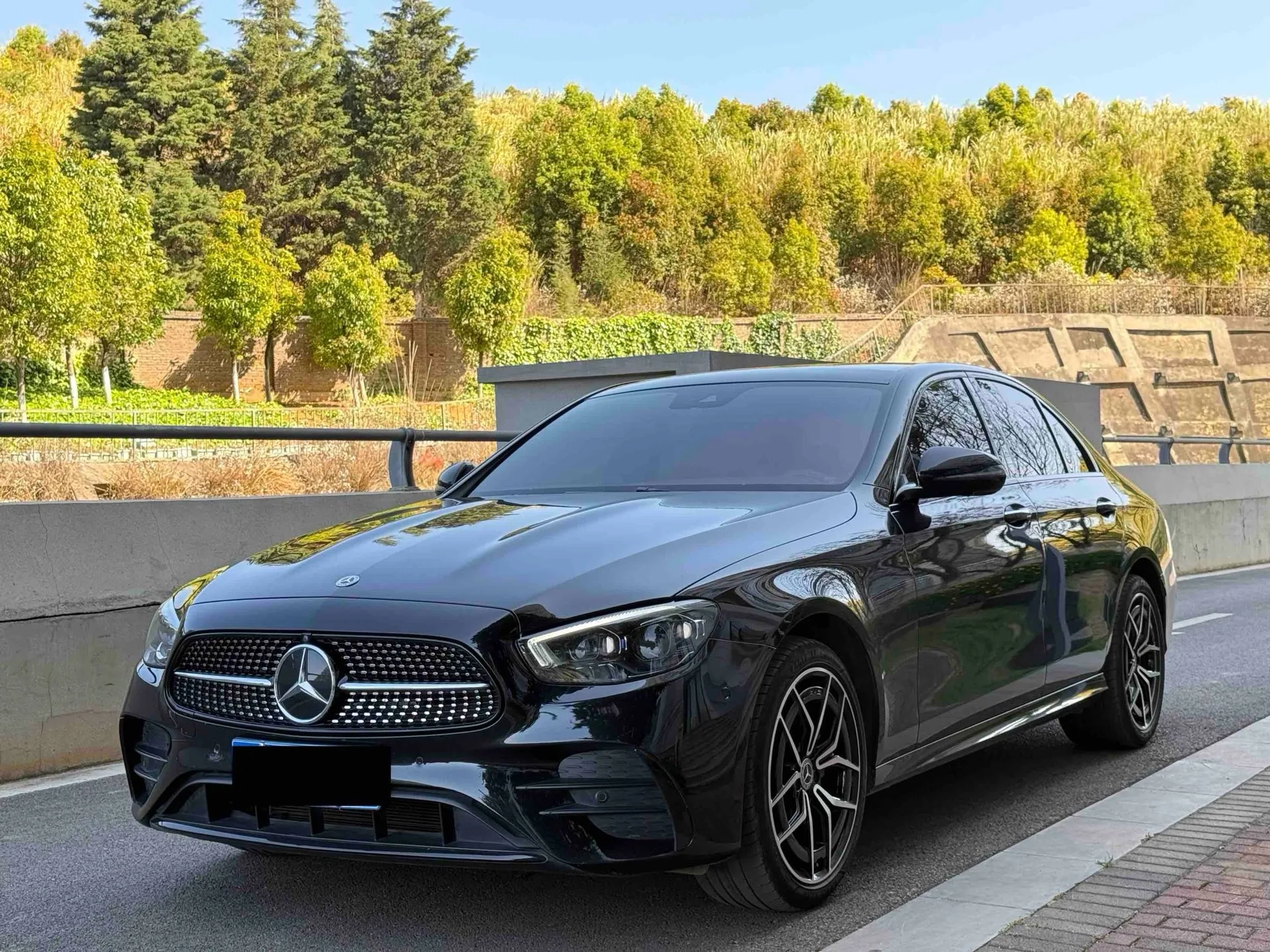 Mercedes-Benz E-Class (Imported) 2023 E 300 2.0T Luxury Sport Edition Automatic Transmission