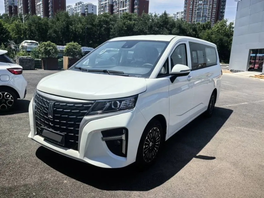 Lingtu E-M8 2025 Model Year, 7-Seater, 401 All-Electric Range, Automatic Transmission