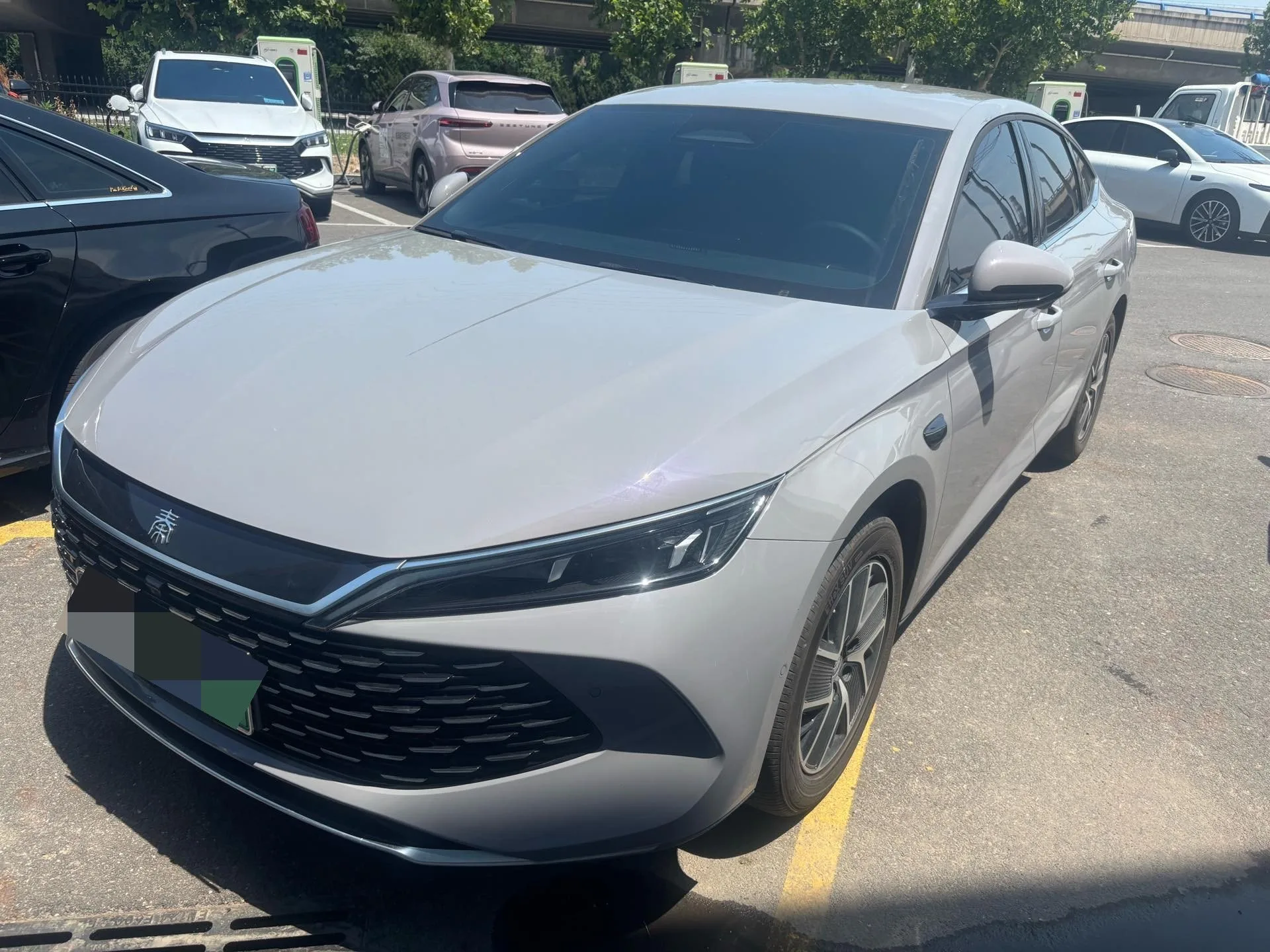 BYD 2026 Qin L DM-i 1.5 CVT 128KM Leading Edition Automatic