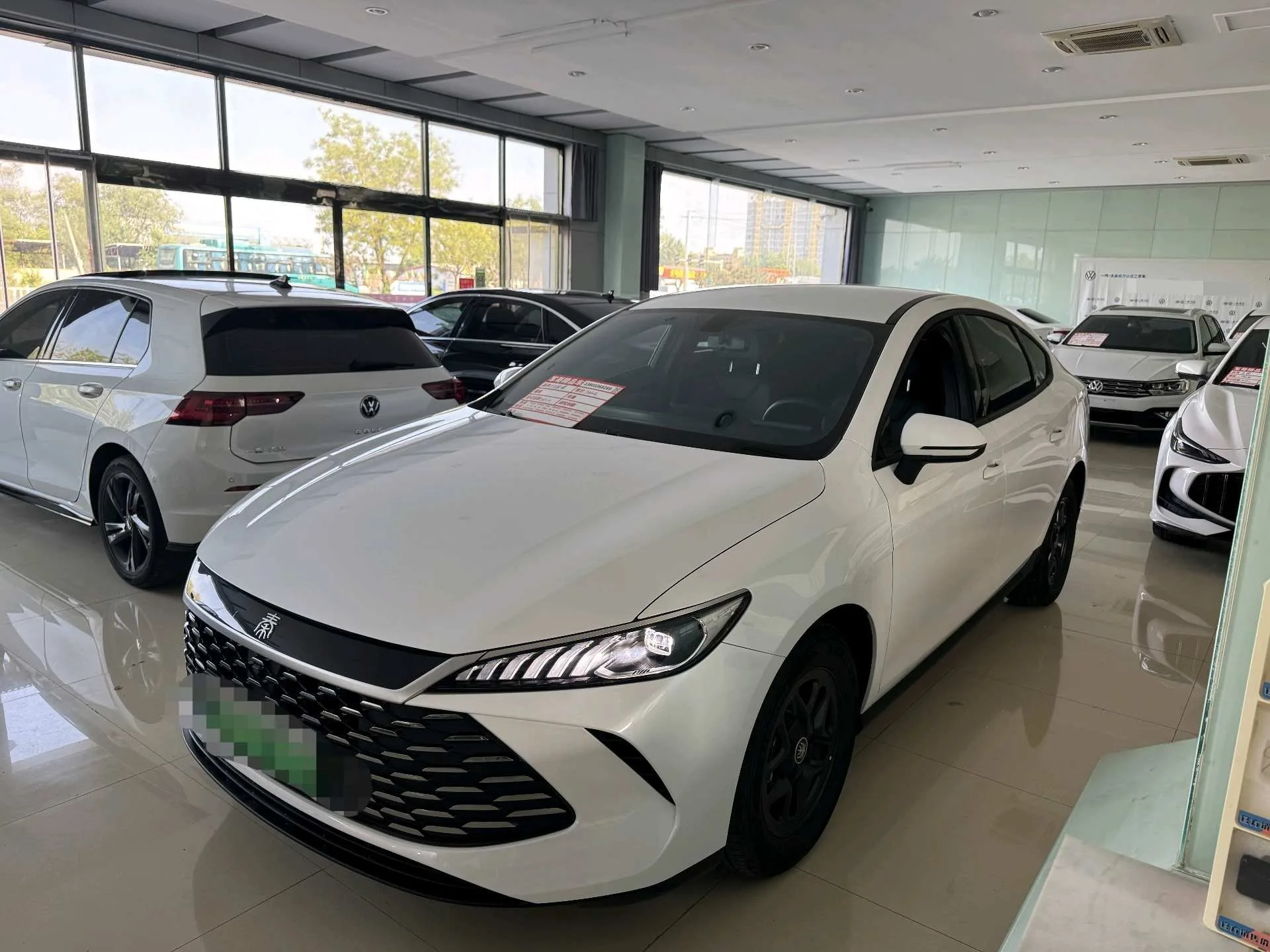 BYD 2025 Qin PLUS DM-i 1.5 CVT Intelligent Driving Edition 55KM Leading Model Automatic