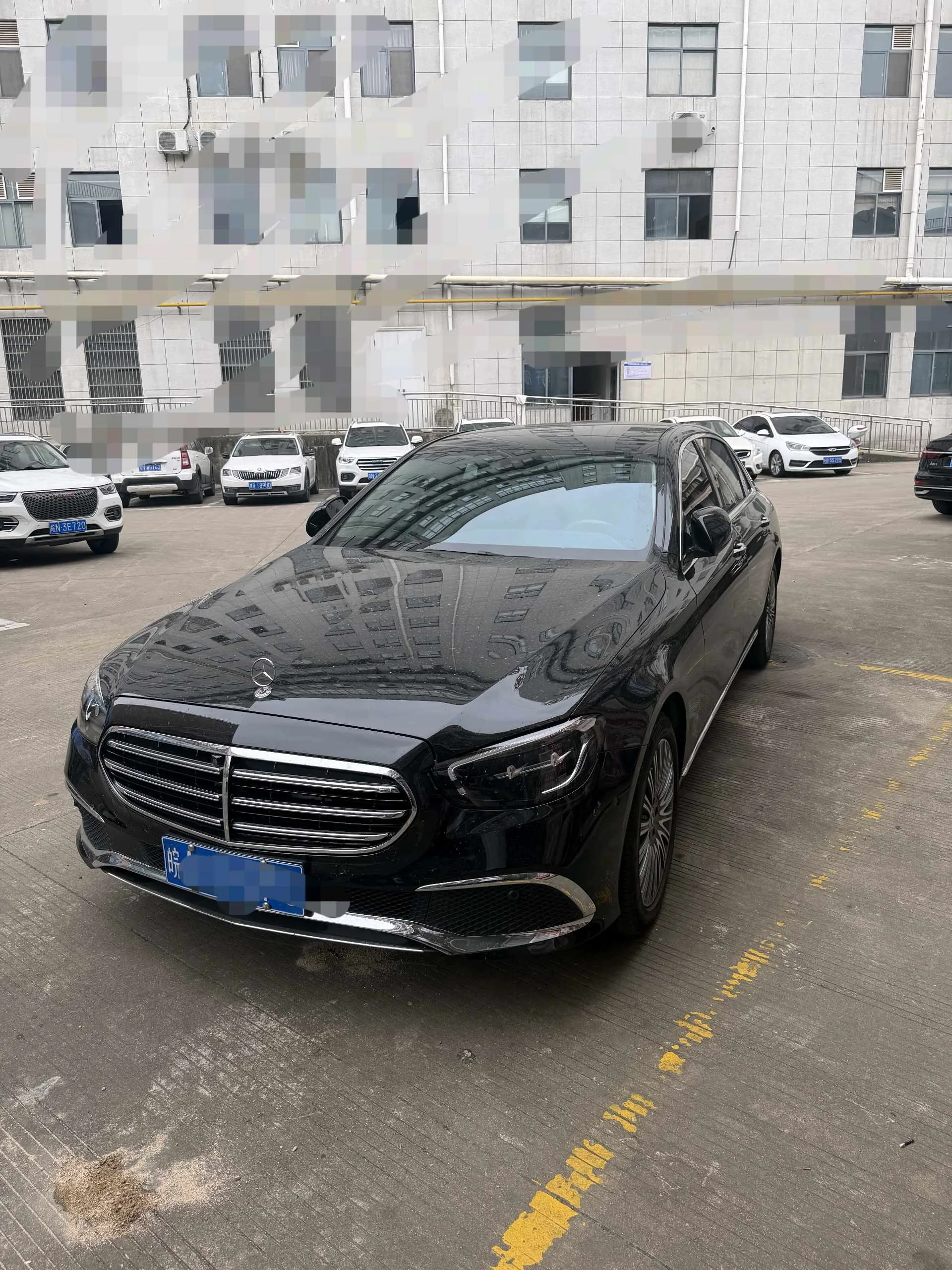 Mercedes-Benz E-Class 2023 E 300 L Fashion Edition