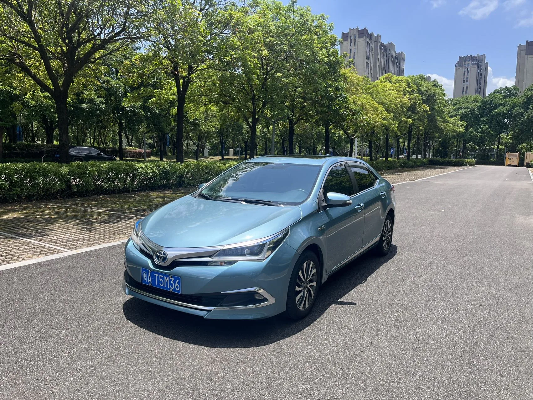 2017 Toyota Corolla Hybrid 1.8L E-CVT Leading Edition (Facelift)