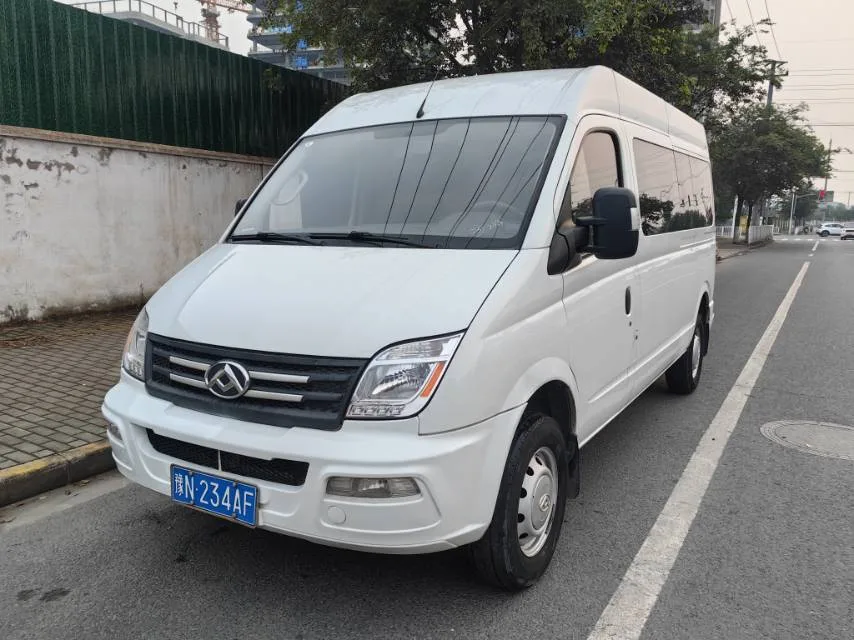 Maxus 2023 V80 2.0T Classic Aoyuntong Long Wheelbase Mid-Roof 6/7/8/9 Seats Manual Transmission