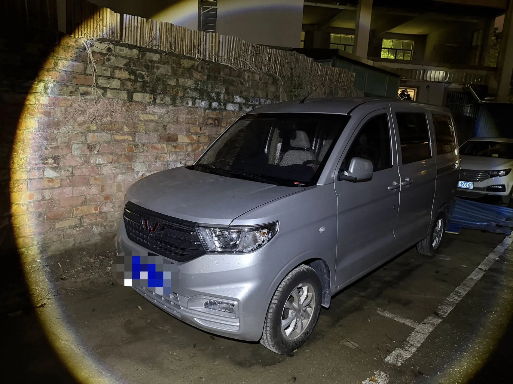 Wuling 2022 Hongguang V 1.5 Enjoy Edition (Manual Transmission)