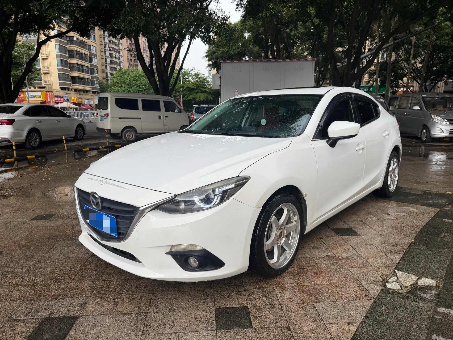 2014 Mazda3 Axela Sedan 1.5L Automatic Premium