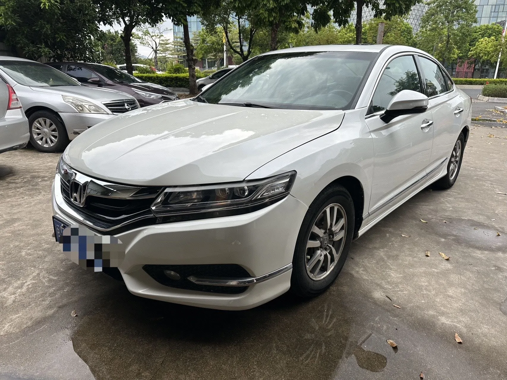 Spirior 2015 2.0L Premium Edition