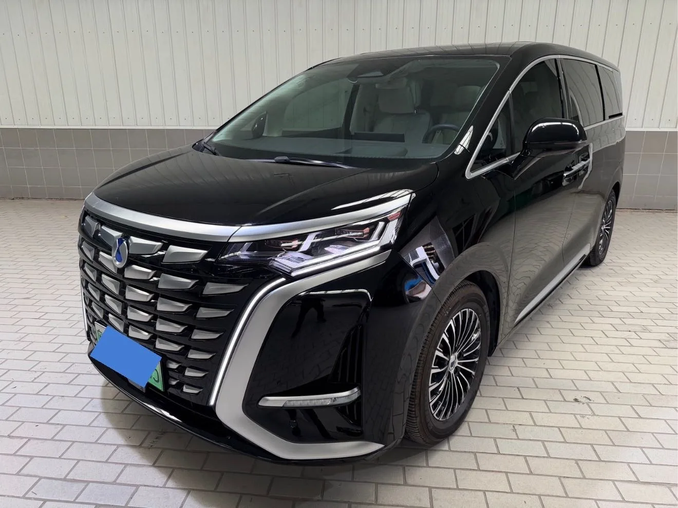 Denza D9 2024 DM-i 980 AWD Flagship