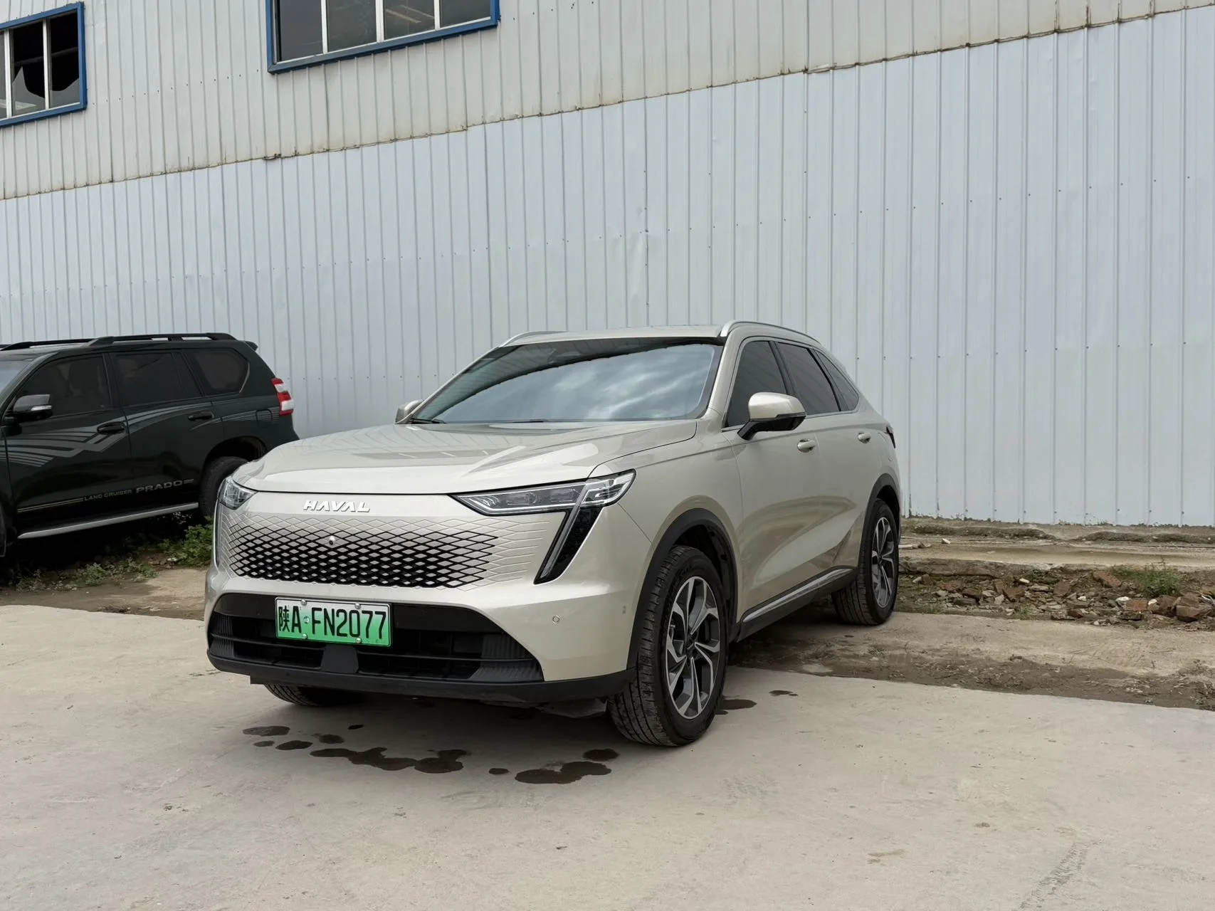 Haval Xiaolong MAX 2023 1.5L Hi4 105 4WD Intelligent Flagship Edition