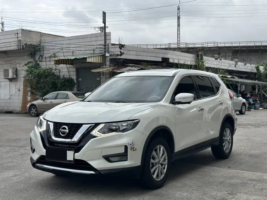 日产 X-Trail 2021 2.0升 CVT 两驱 XL 它是 舒适 纪念 版