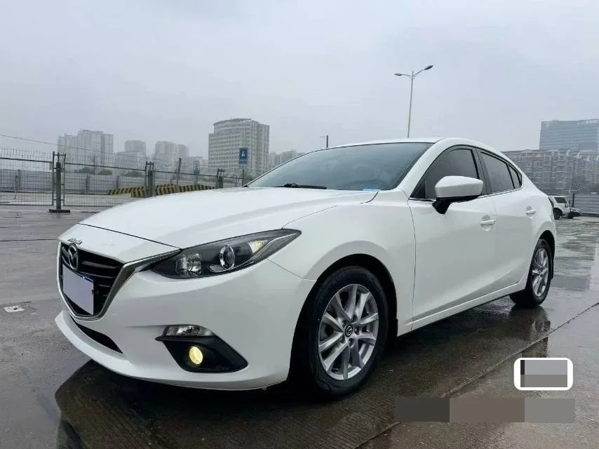 Mazda3 Axela 2016 Sedan 1.5L Automatic Luxury