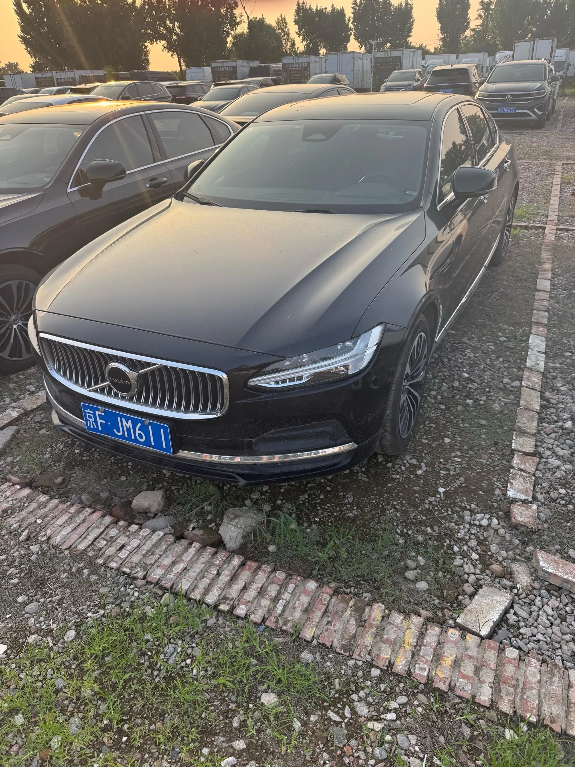 2023 Volvo S90 B5 Smart Luxury Edition