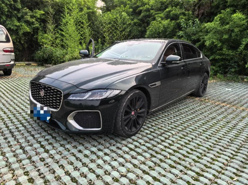 2022 Jaguar XFL XFL 2.0T P250 Front-Wheel Drive Premium Luxury Edition