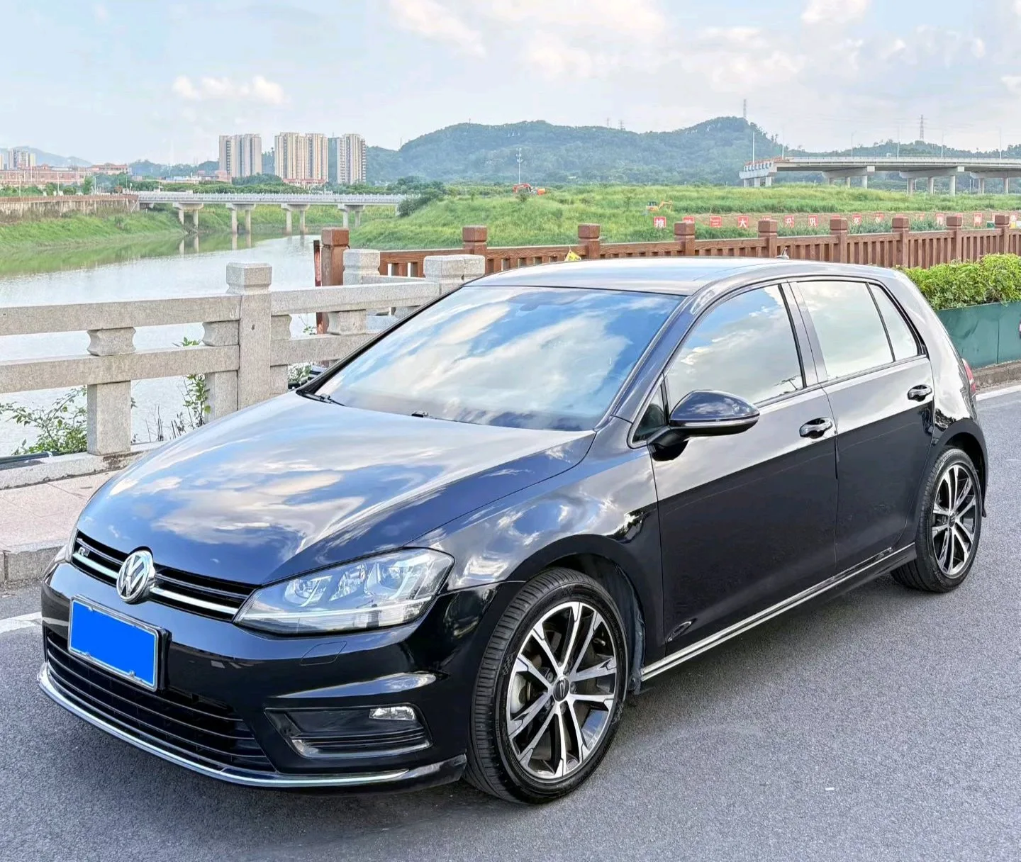 2017 Golf 280TSI Automatic R-Line Millionth Unit Edition