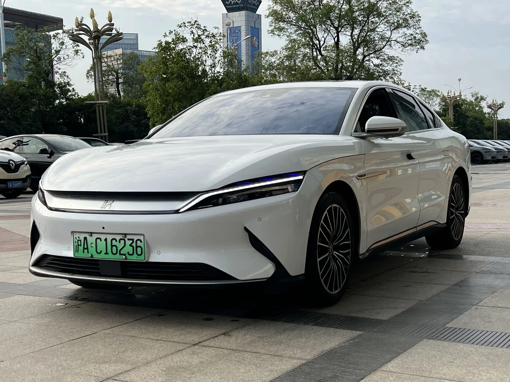 Han 2020 EV Extended Range Luxury Edition