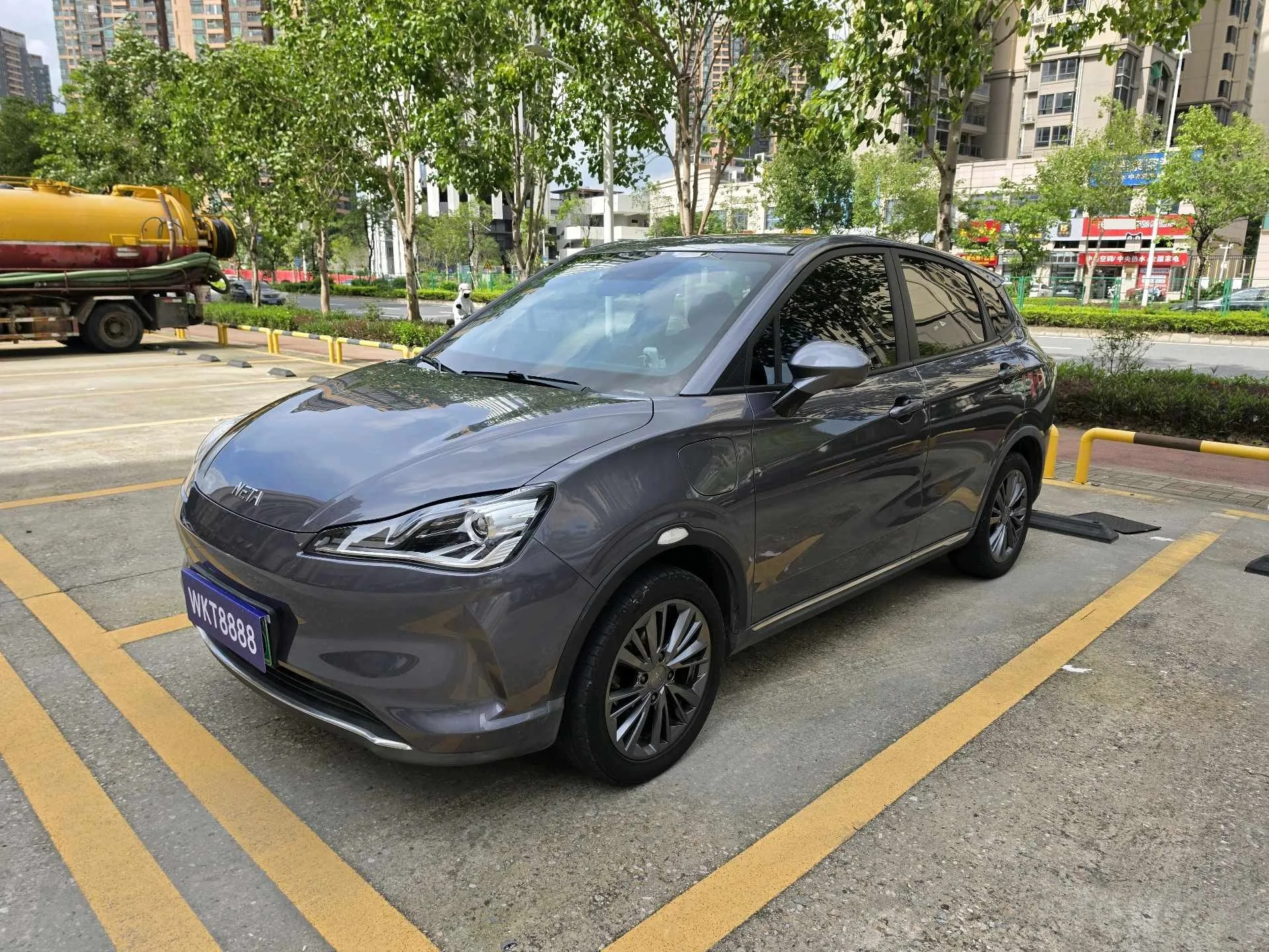 Nezha V 2022 Trendy 400 Lite