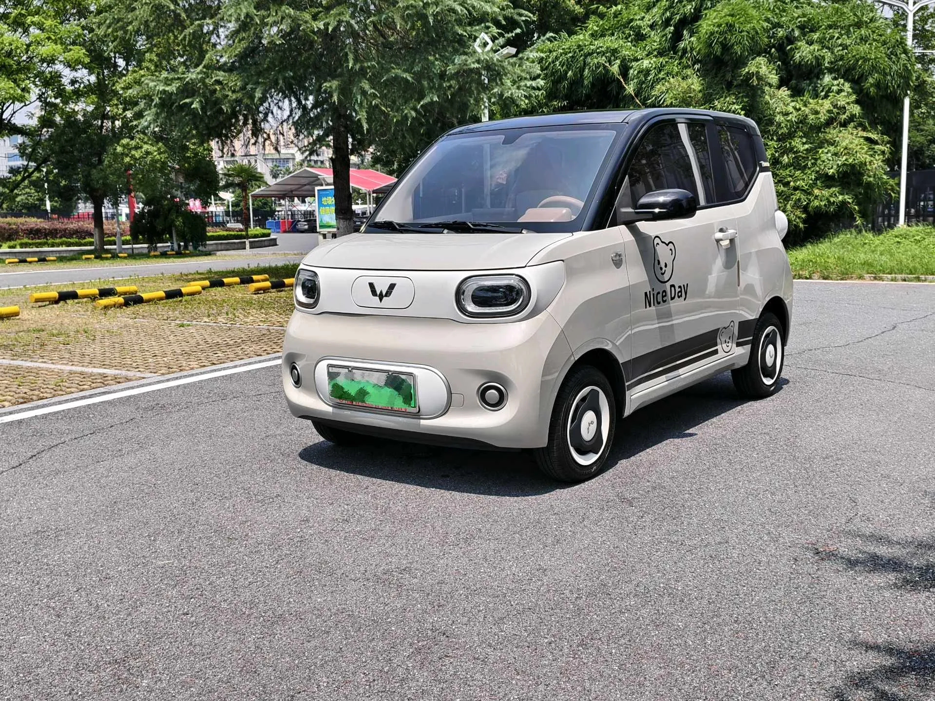 Wuling 2024 Hongguang MINI EV 215km Youth Edition Automatic