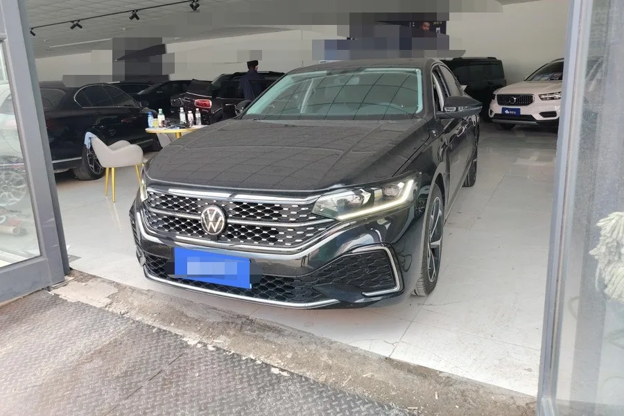 Volkswagen 2023 Passat 2.0TSI 330TSI Elite Edition (Facelift) Automatic
