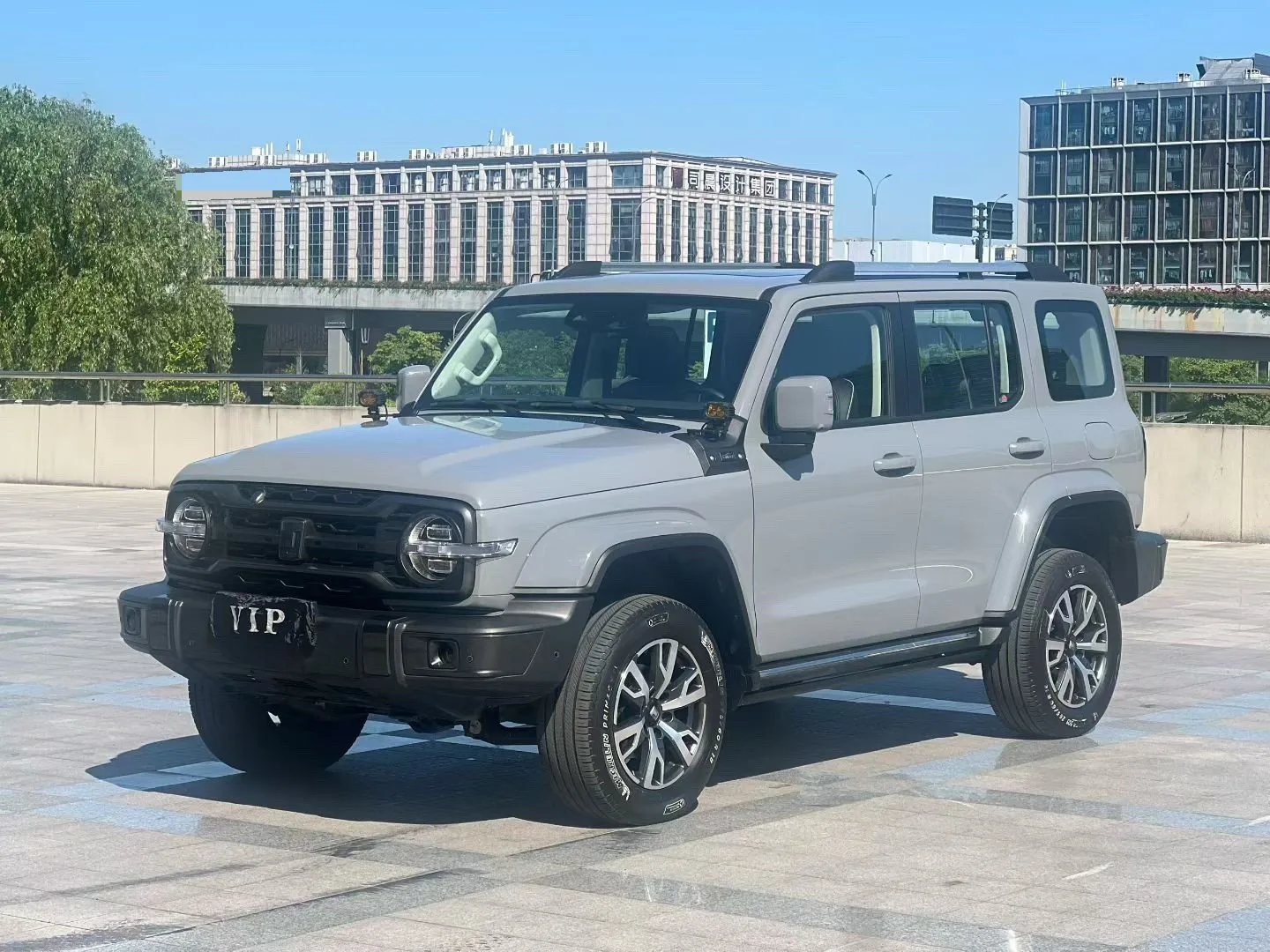 The 2021 Tank 300 City Edition 2.0T is very stylish.