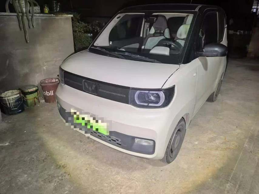 Hongguang MINIEV 2021 Macaron Sandwich Edition, 170km/h, Ternary Lithium Battery