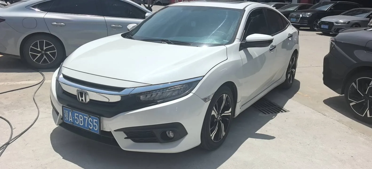 2016 Civic 220TURBO CVT Premium Edition