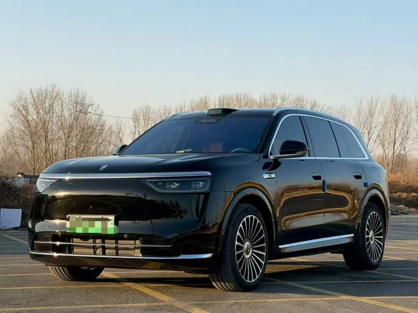 Wenjie M8 2025 Range Extended Max+ Version 53.4kWh 6-Seater