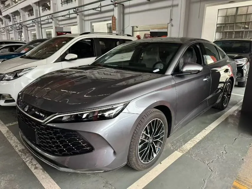 BYD 2025 Qin L DM-i 1.5 CVT Intelligent Driving Edition 120KM Excellence Model (Automatic Transmission)