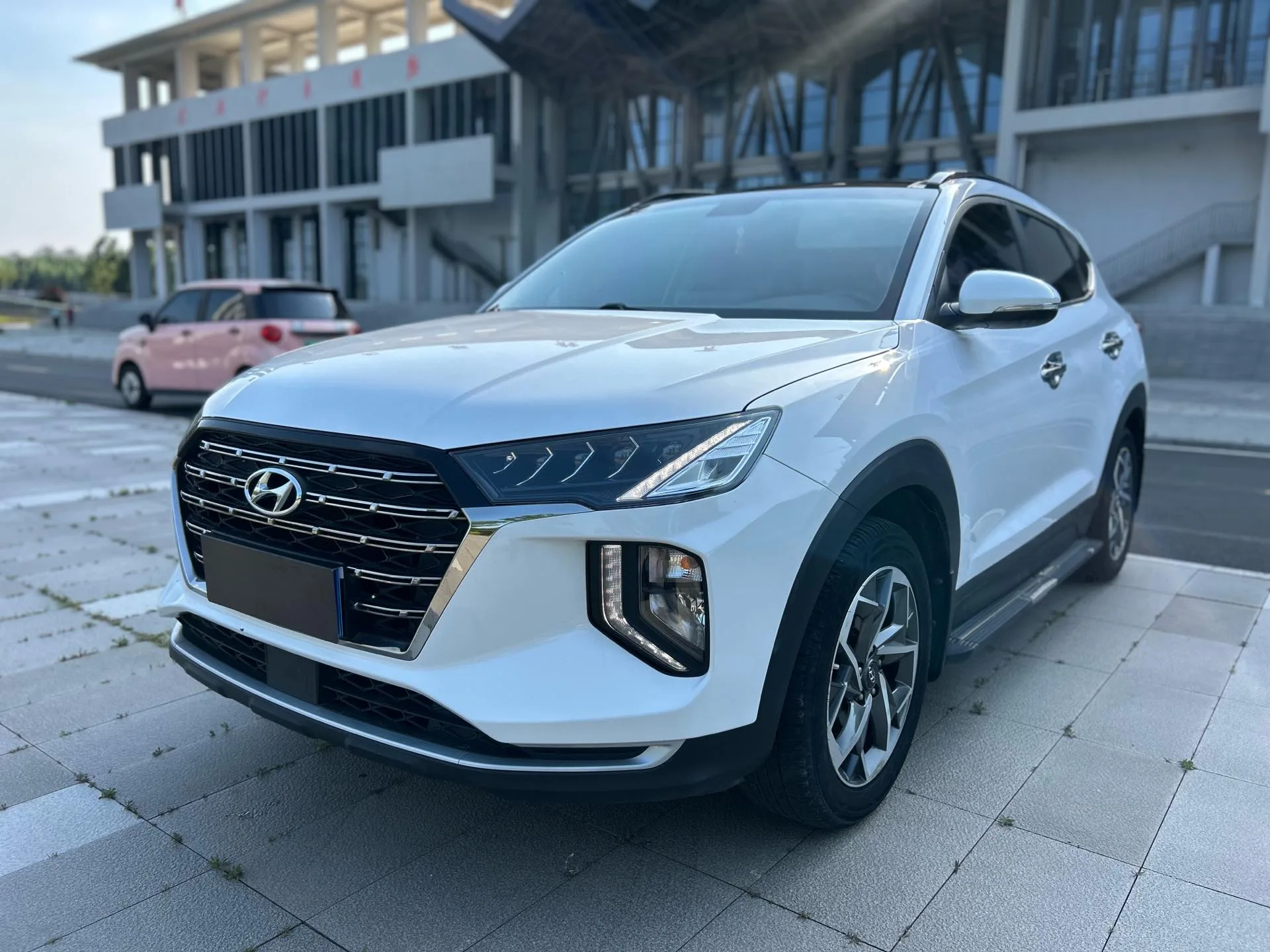 Tucson 2020 280TGDi Dual-Clutch Two-Wheel Drive Fashion Edition (National V Emission Standard)