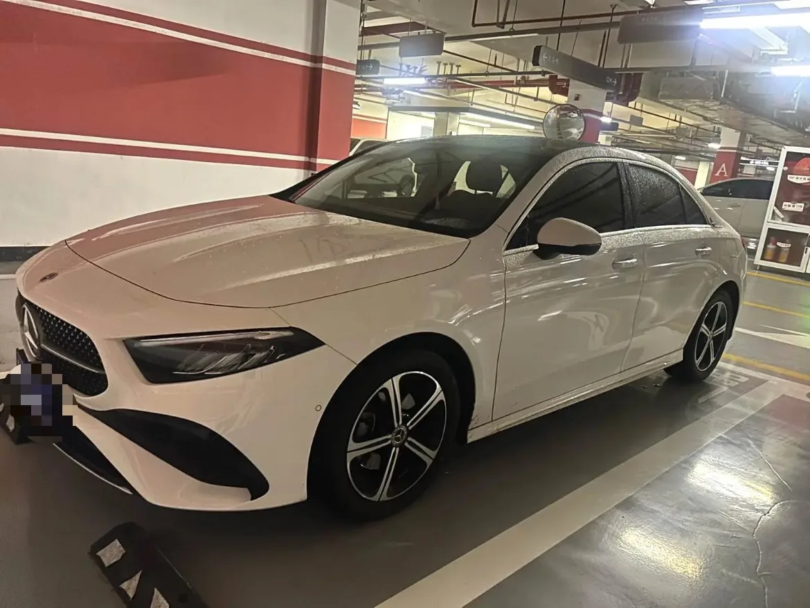 Mercedes-Benz A-Class 2025 A 200 L 1.3T Fashion Automatic