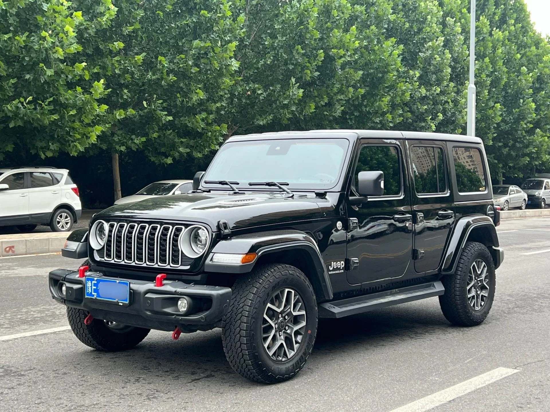 Jeep Wrangler 2024 2.0T Sahara 4-Door