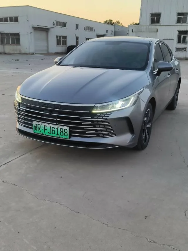 BYD 2023 Destroyer 05 DM-i 1.5 CVT 120KM Champion Edition Deluxe Automatic