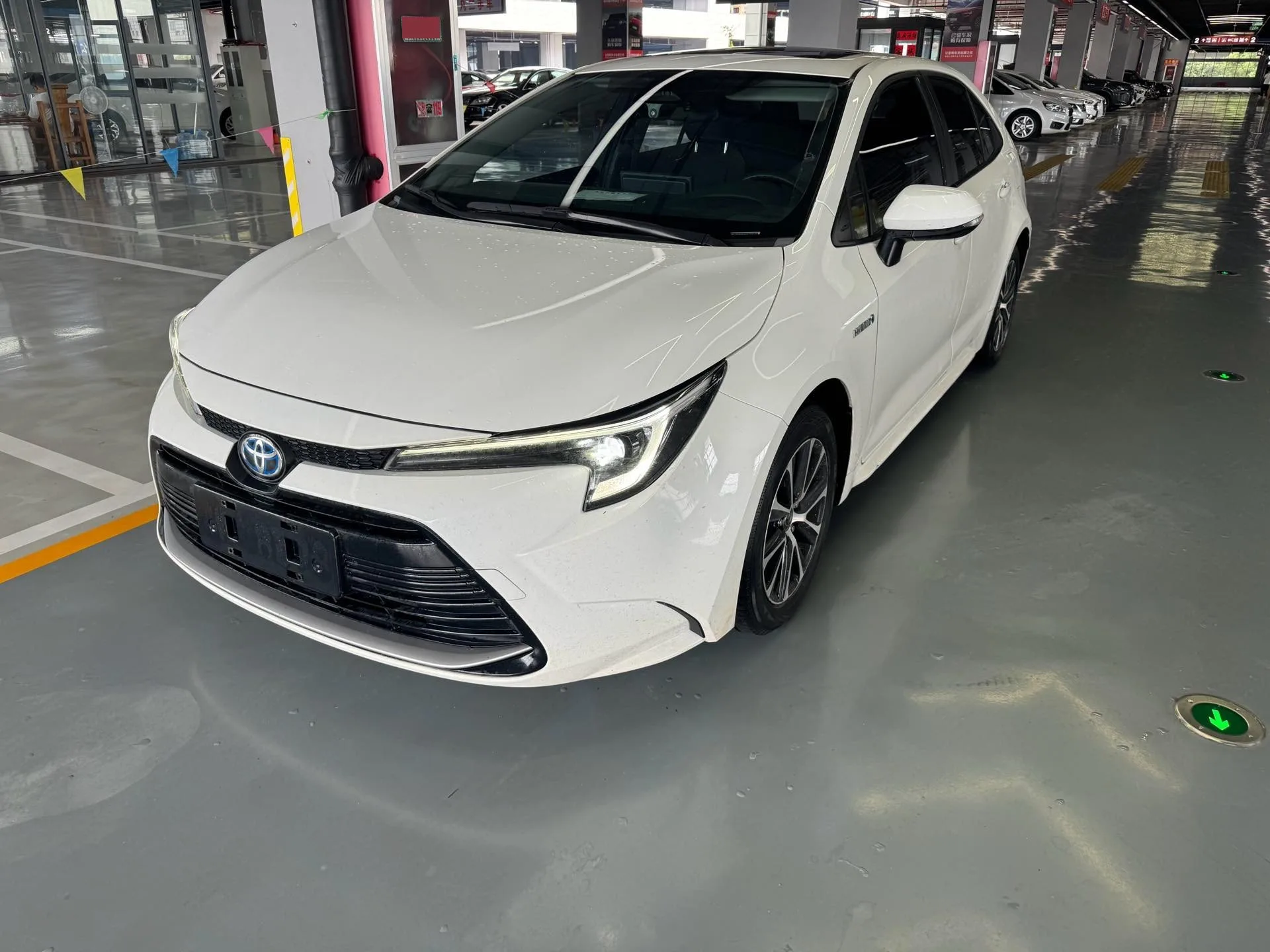 丰田 2023 花冠 杂交种 1.8 CVT 聪明的 电的 杂交种 奢华 版 自动的 传播