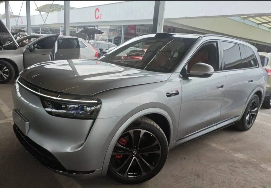 Wenjie M8 2025 Range Extended Ultra Edition 53.4kWh 5-Seater