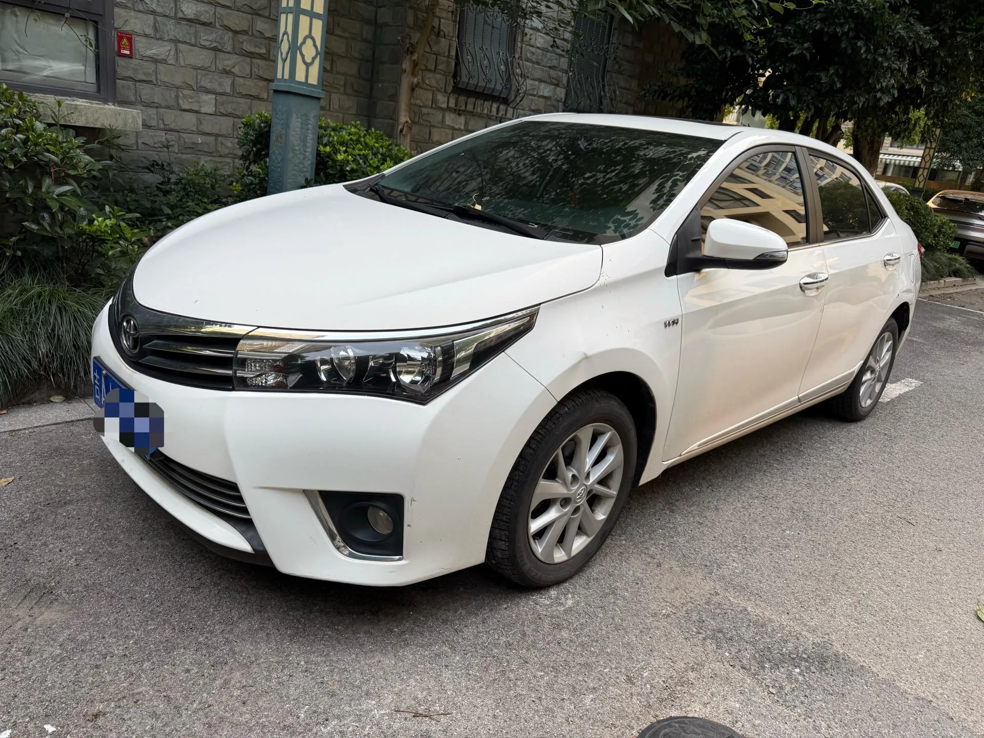 2014 Corolla 1.6L CVT GLX-i Navigation Edition