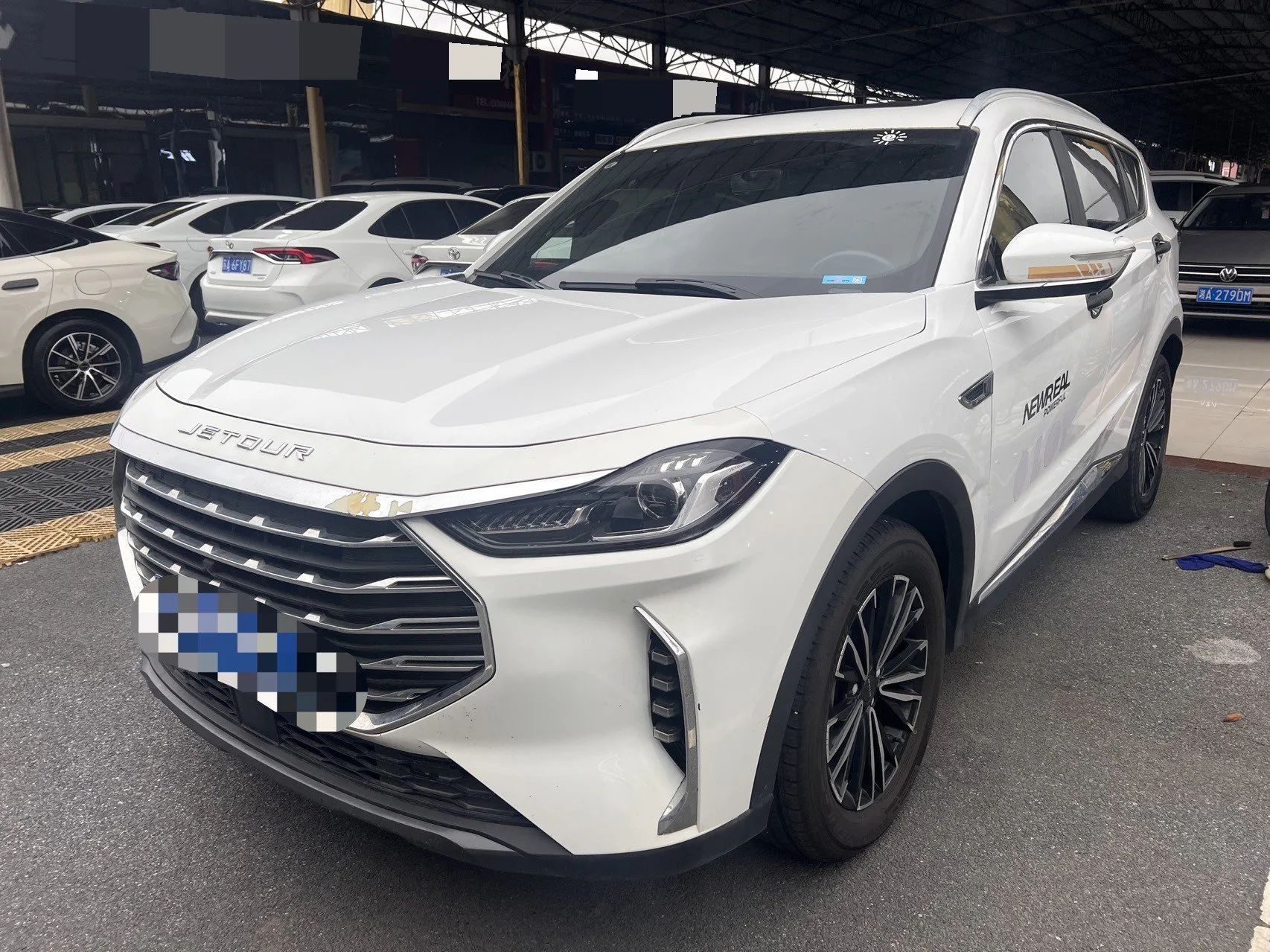 Jietu X70 PLUS 2021 Model Year 1.5T DCT Mountain Edition 7-Seater