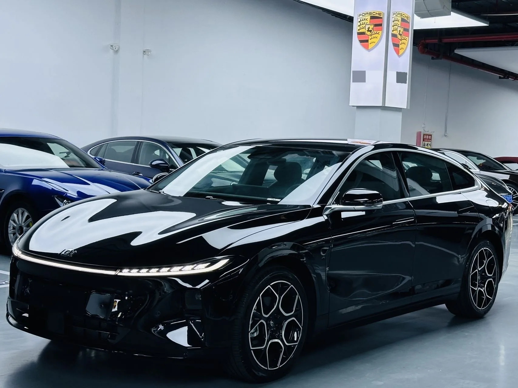 Qiyuan 2025 A07 Blue Whale Extended-Range Edition 230 Smart Driving Premium Model, Automatic Transmission