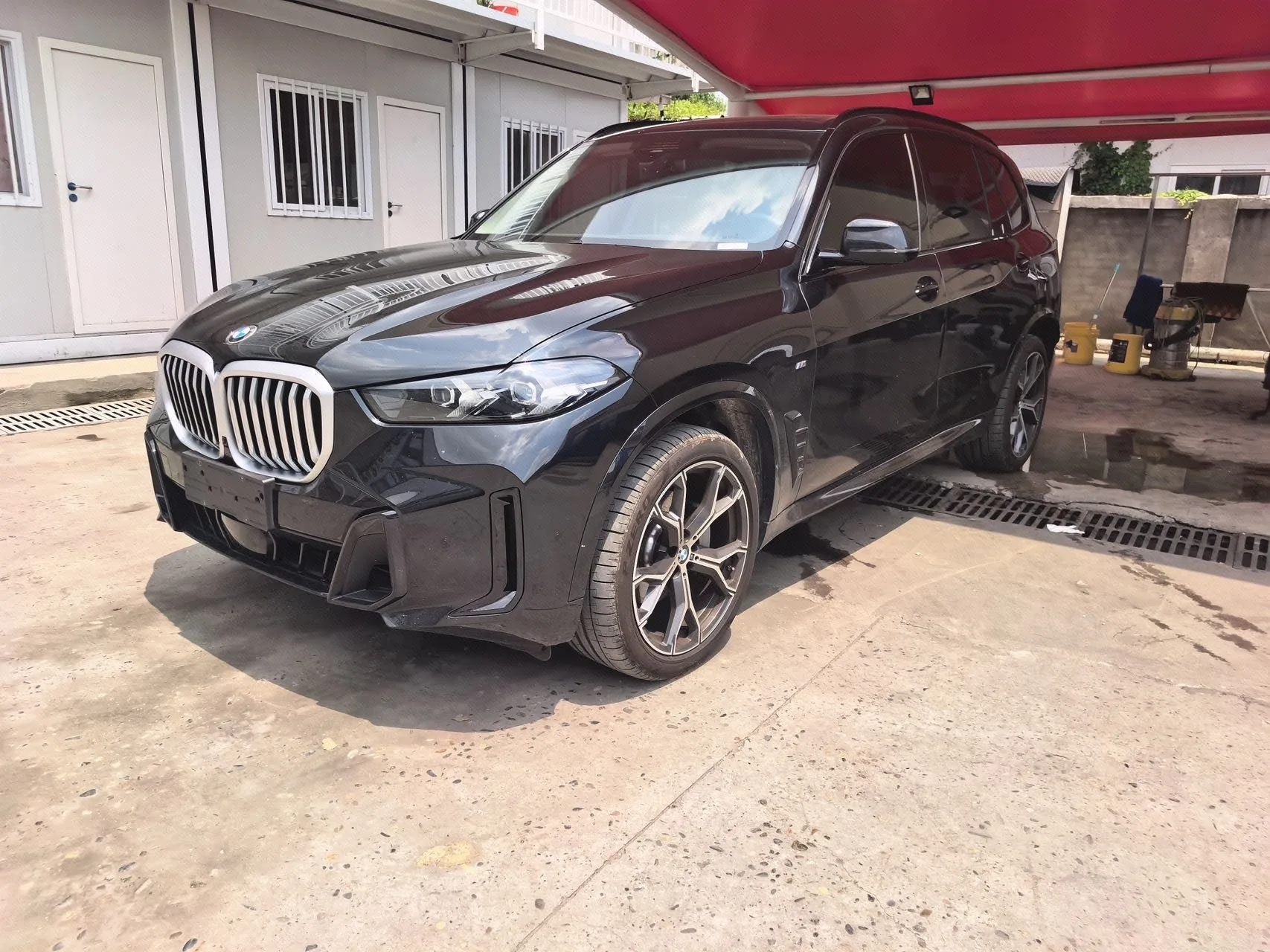 2026 BMW X5 xDrive30Li 48V 2.0T M Sport Shadow Edition Automatic