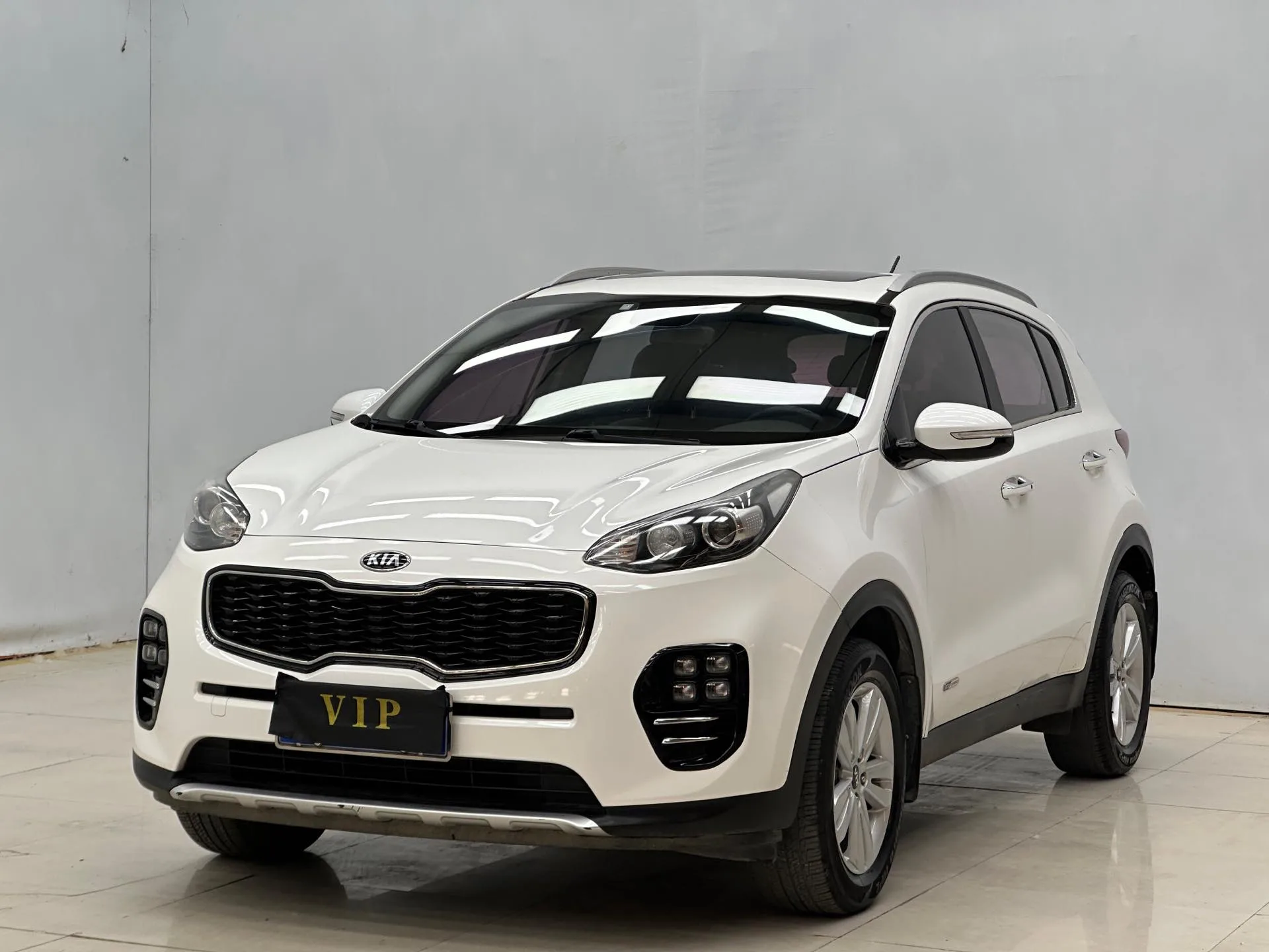 Kia KX5 2016 2.0L Automatic 2WD GLS