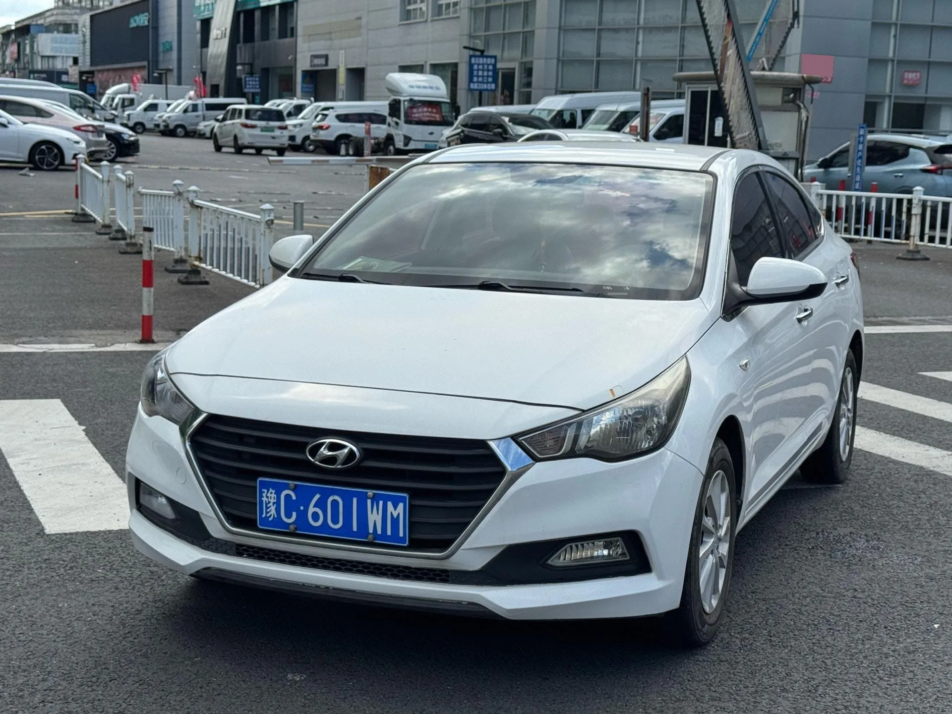 2016 Hyundai Verna 1.4L Automatic GLS (Cool Edition)
