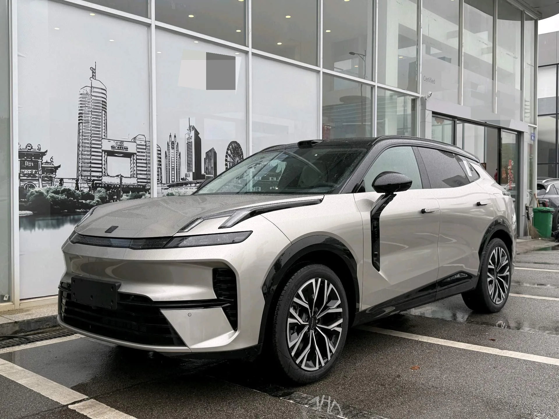 Lynk & Co 2026 Model 08 EM-P 1.5T 210 AWD Performance Ultra H7 Automatic