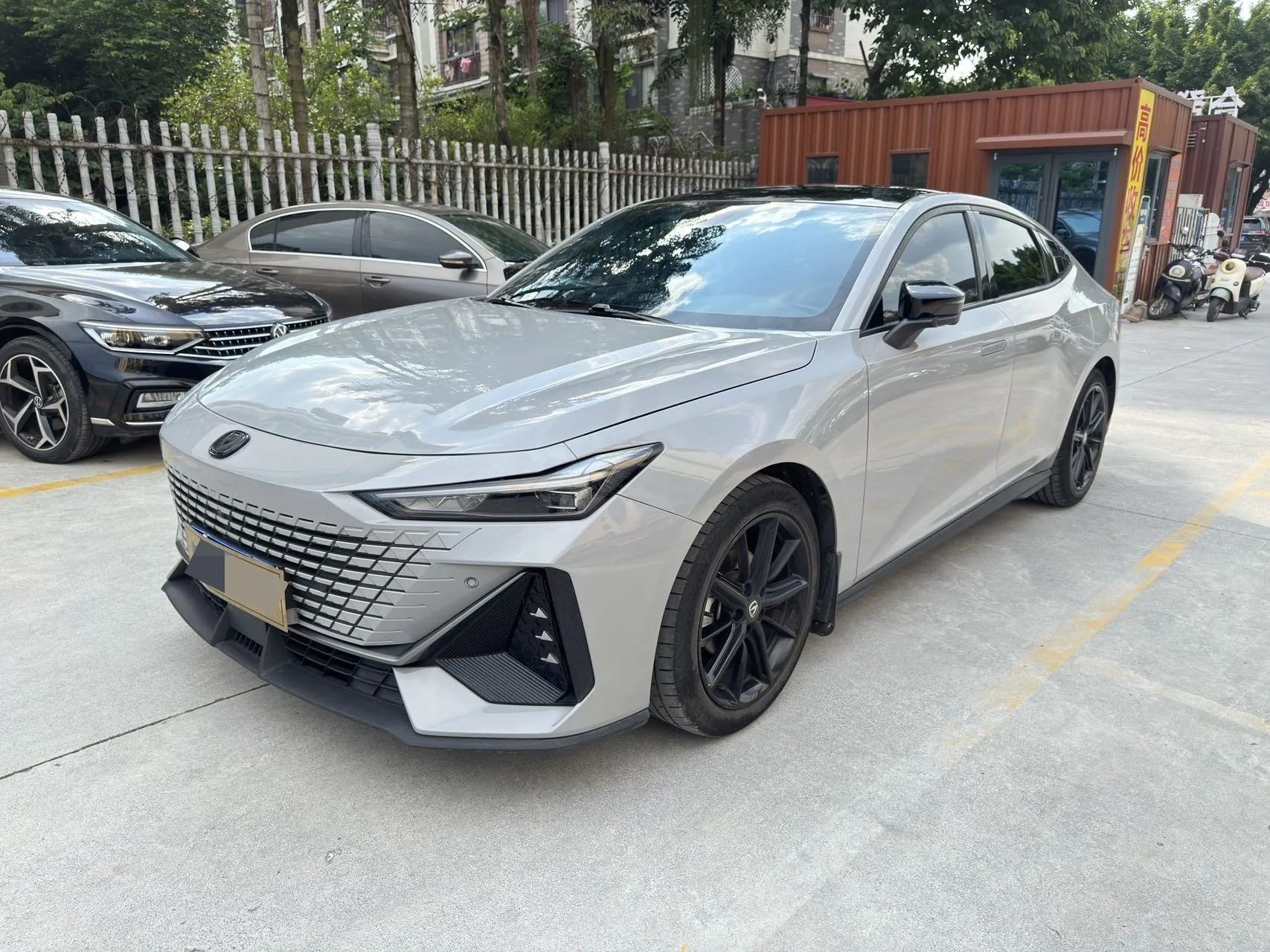Changan UNI-V 2022 1.5T Premium Edition