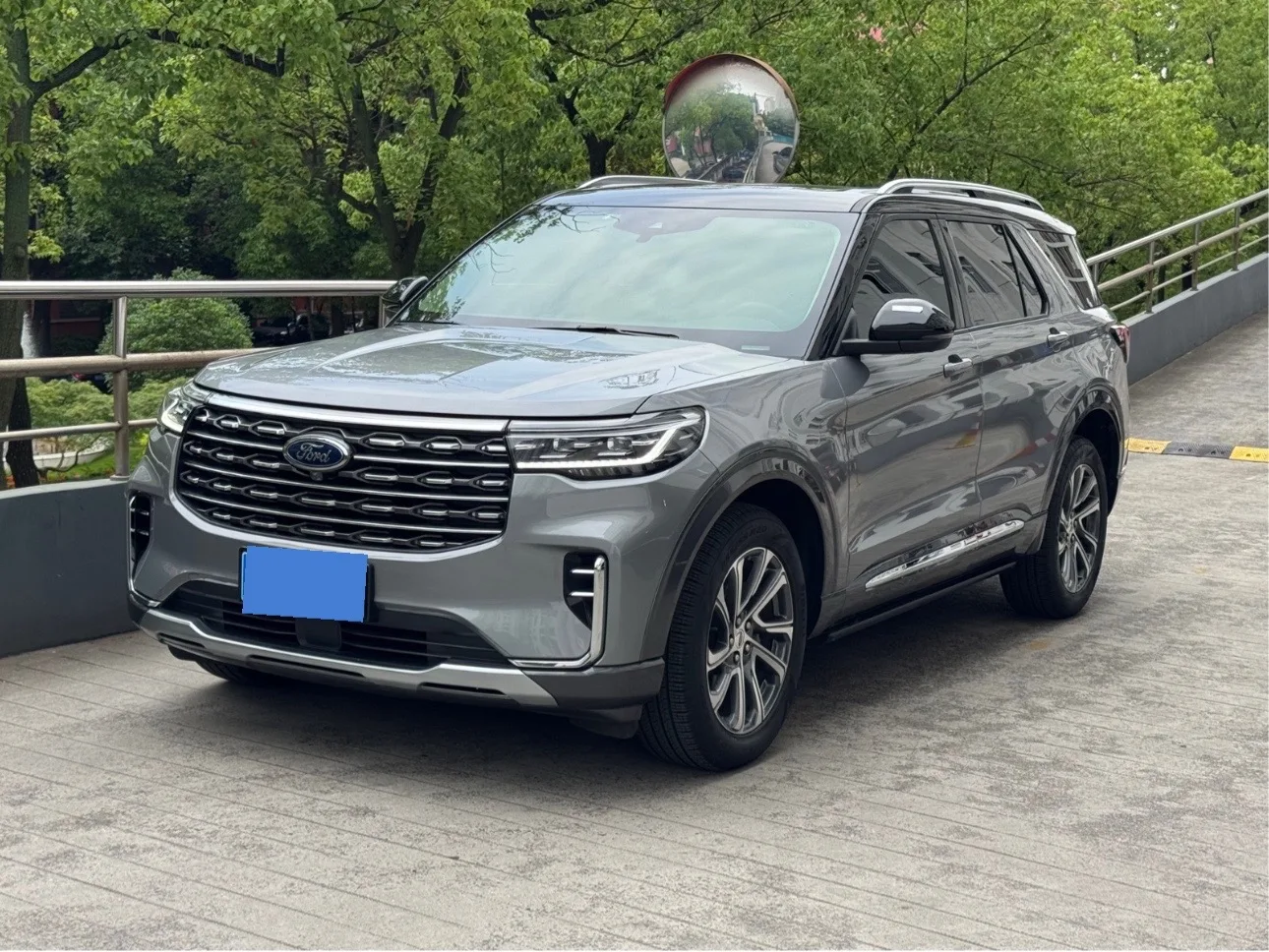 2023 Explorer EcoBoost 285 AWD Style Plus Edition, 6-Seater