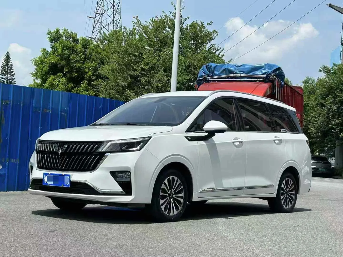 Wuling Jiachen 2022 1.5T CVT Premium Flagship Edition