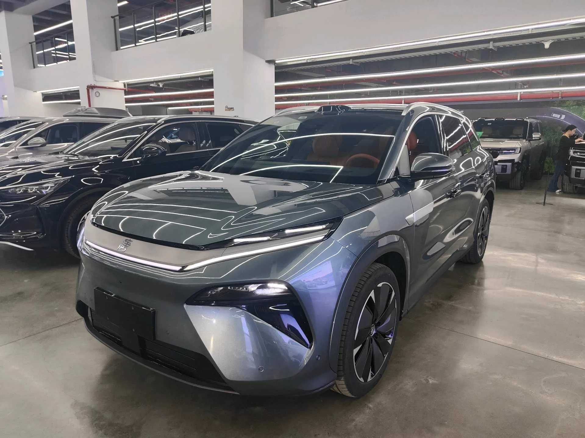 Tang L 2025 EV 600KM AWD LiDAR Flagship
